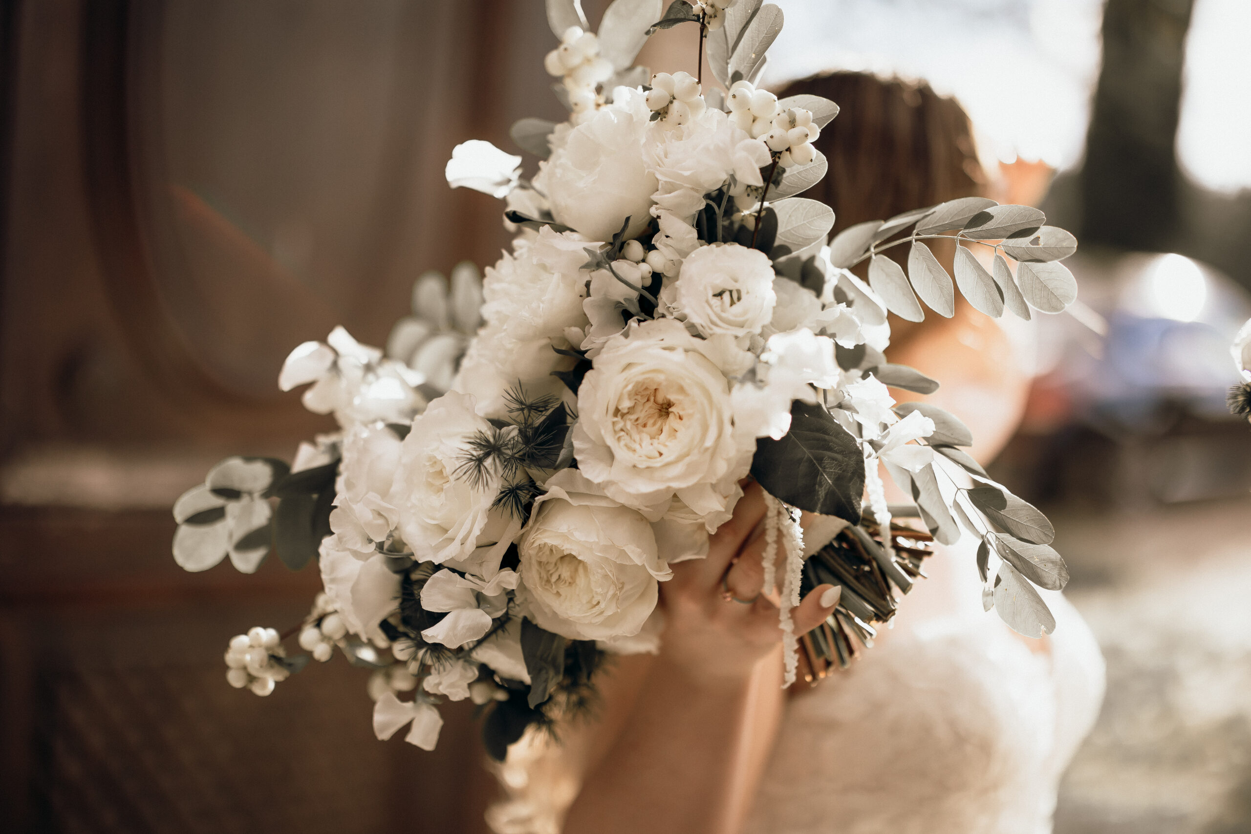 Allestimento matrimonio elegante palette bianco candido