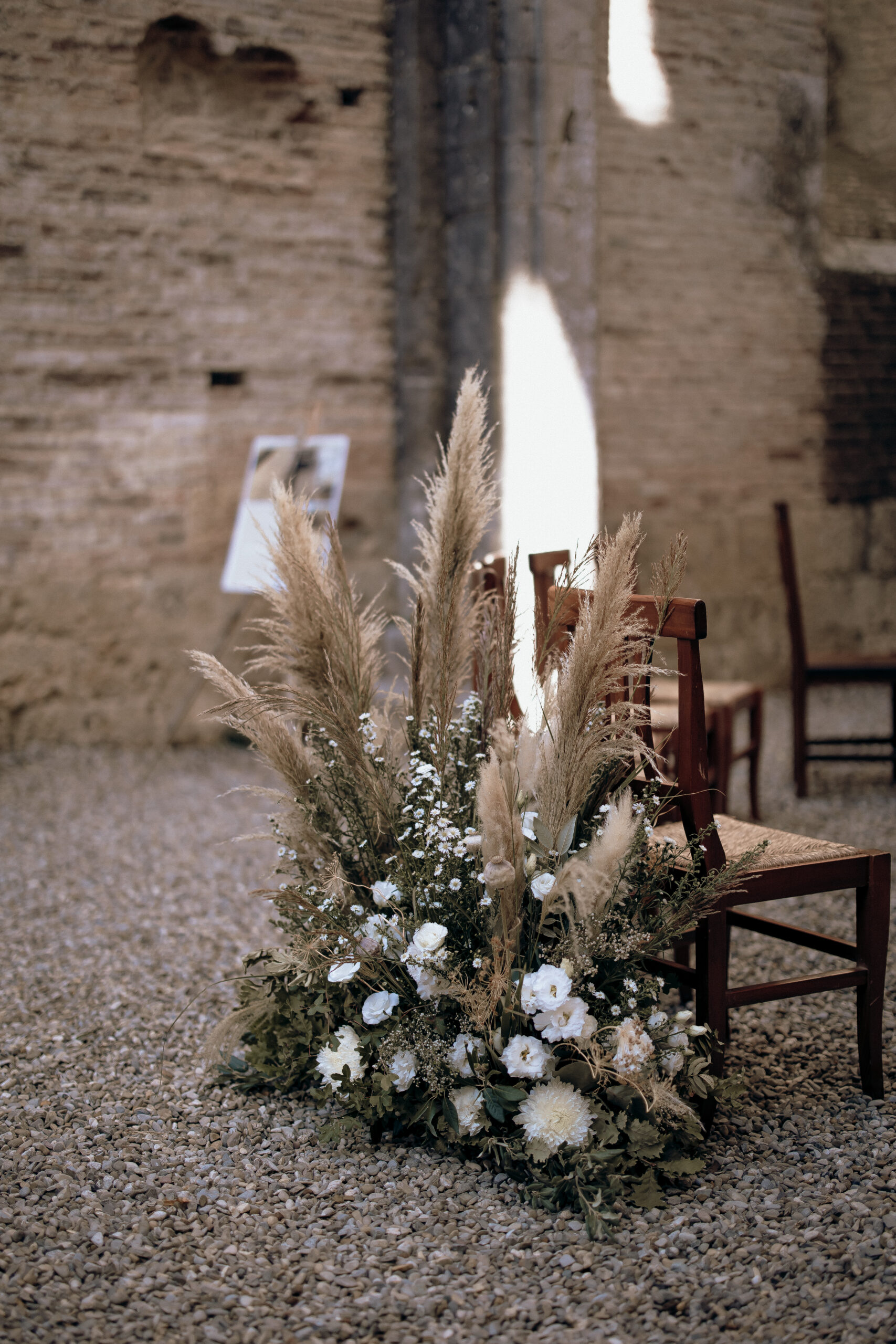 Allestimento matrimonio elegante palette bianco candido
